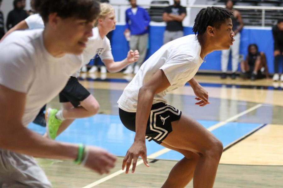 Team Untouchable plays in the dodgeball tournament on March 30. Many students and staff showed up to watch the tournament. “I think the tournament is a great idea because it’s really fun for students,” junior Jamal Akame said.  