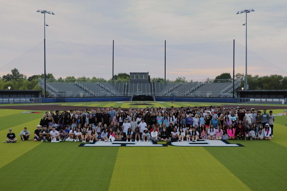 The class of 2024 come together to celebrate the last moments of summer before their final year of high school. “I’m excited for senior week at the end of the year, and all the senior activities we get to be a part of,” Bella Quiroz said. “I’m also super excited to see everyone’s enthusiasm because we’re finally seniors and it feels like it took forever to get here!” Quiroz is thrilled to spend time with her friends and make even more memories with them. 