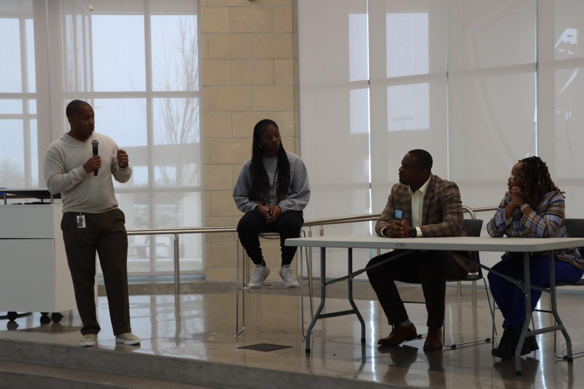 Sponsor Frederick Nickens asks the Robinson’s a question regarding mental health in African-American couples during the BSU and PSI Alpha mental health panel. "We can always learn from each other to become better human being," BSU and Psi Alpha Sponsor Frederick Nickens said. 